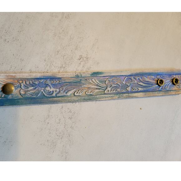 Western Boho Layering Hand Tooled Leather Bracelet Ivory Blue - Picture 2 of 8